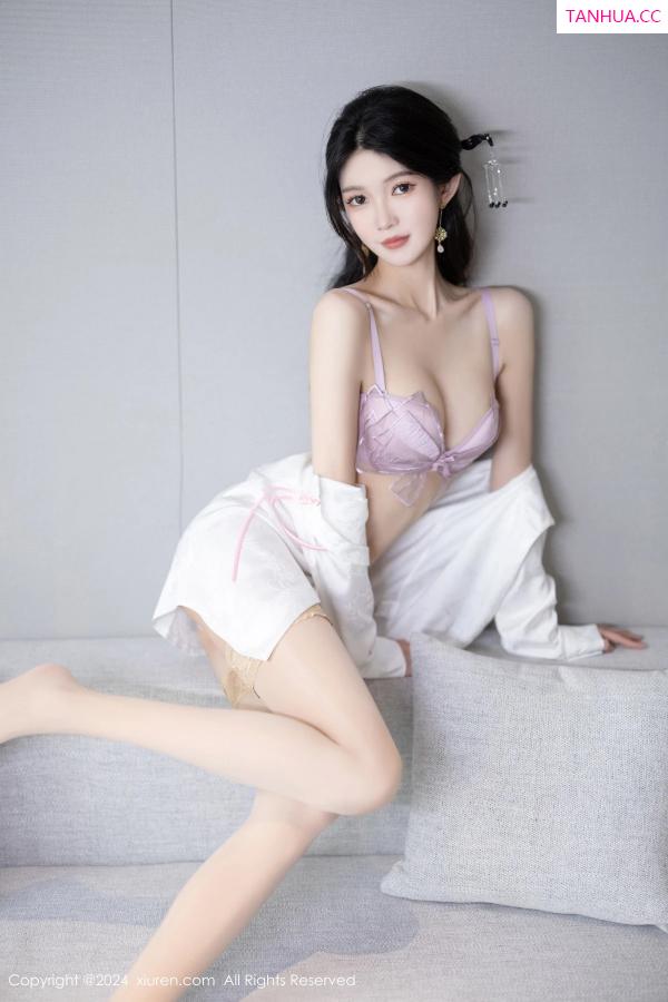 程程程  [XiuRen]高清写真图 2024.04.07 No.8347 程程程- 丝袜美腿第44张图片